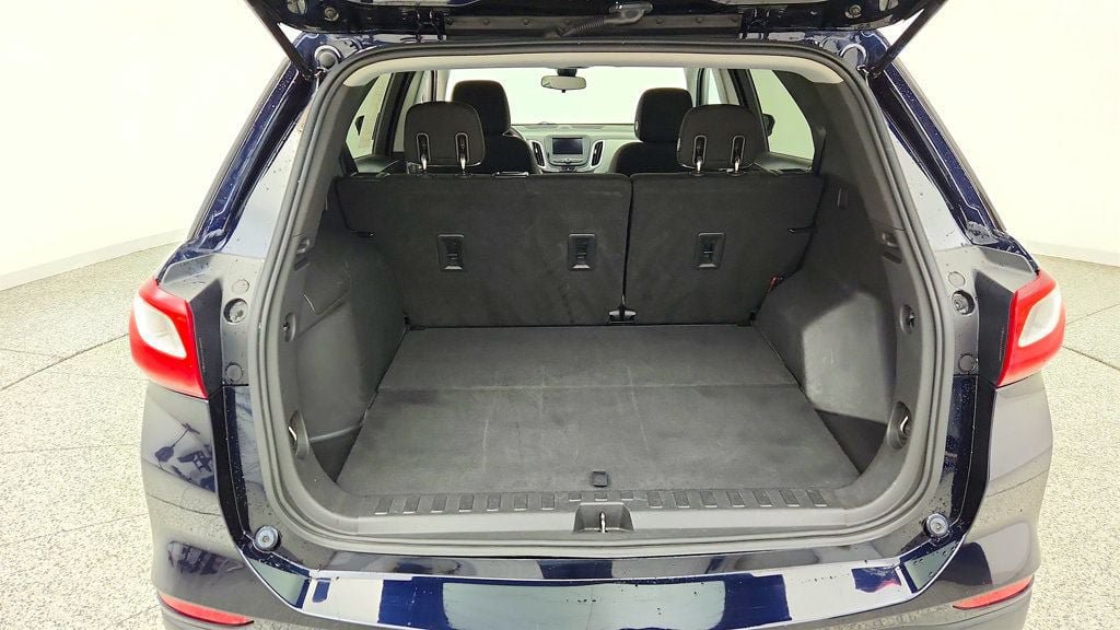Used 2020 Chevrolet Equinox LS w/ LS Convenience Package FWD image 19