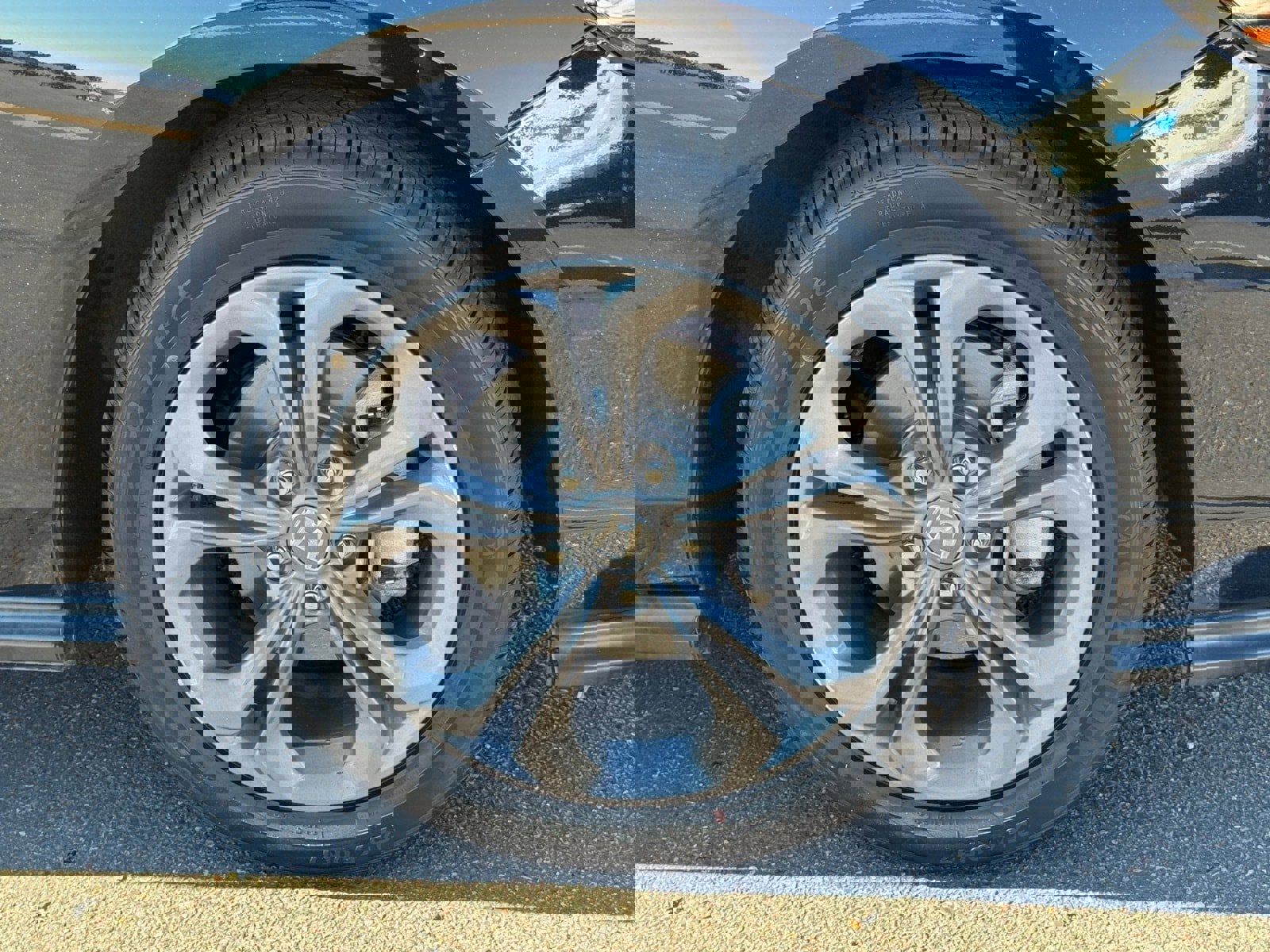 Used 2024 Honda Accord EX image 11