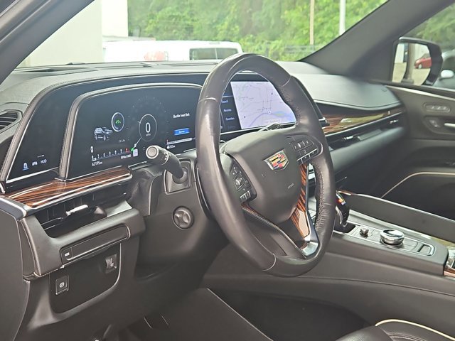 Used 2022 Cadillac Escalade Premium Luxury RWD image 10