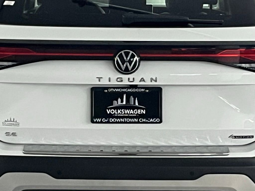 New 2025 Volkswagen Tiguan SE image 36