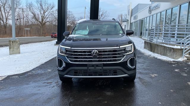 New 2026 Volkswagen Atlas SE image 2