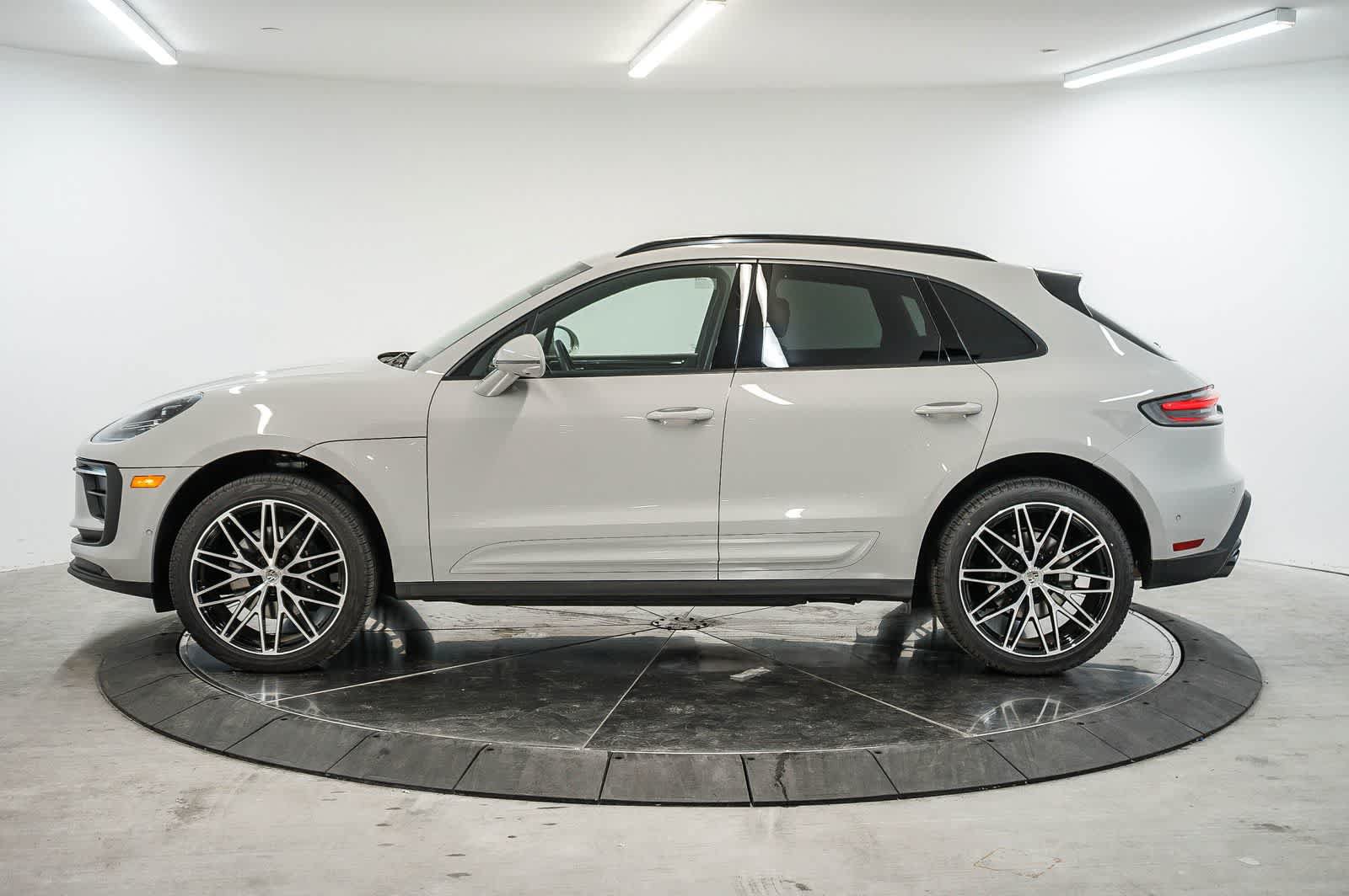 Certified 2026 Porsche Macan AWD/4WD video 2
