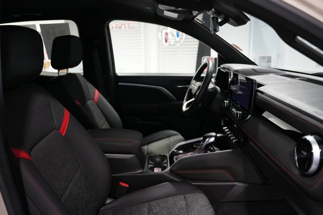 Used 2023 Chevrolet Colorado Z71 w/ Z71 Convenience Package 2 image 19