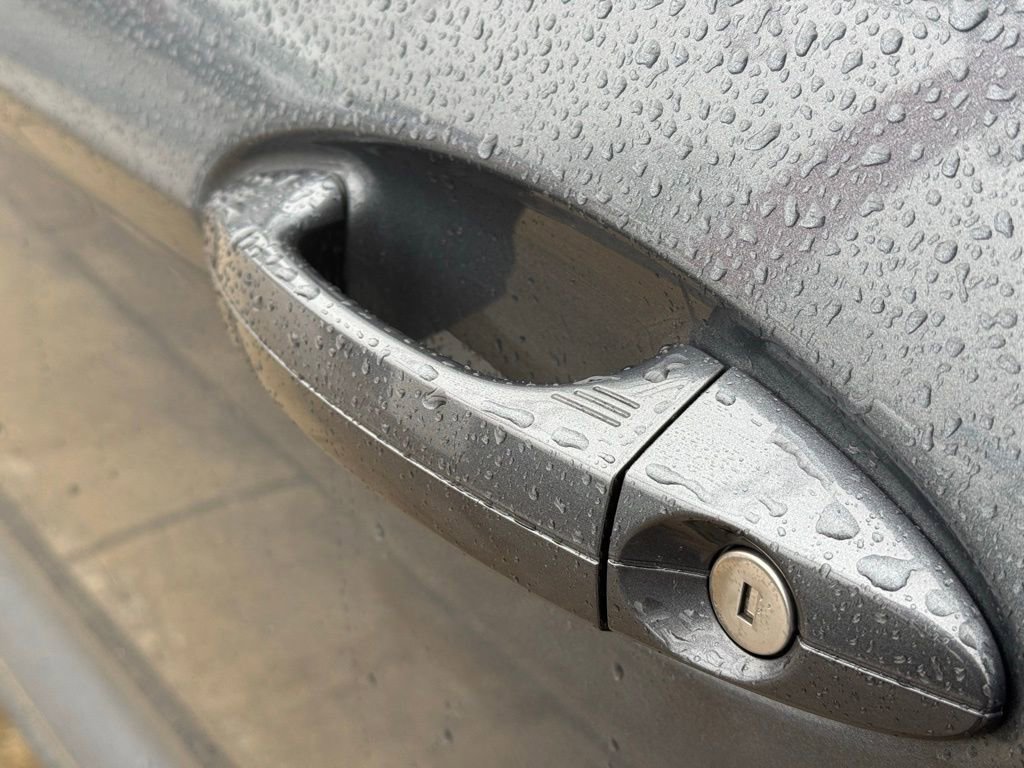 Used 2018 Ford EcoSport Titanium image 12