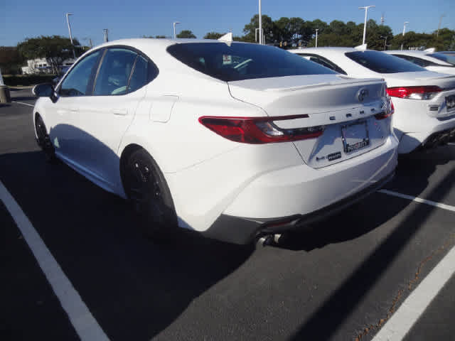 Used 2026 Toyota Camry SE FWD image 5