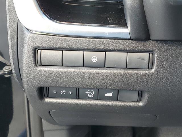 Used 2023 Nissan Rogue SL w/ SL Premium Package image 61