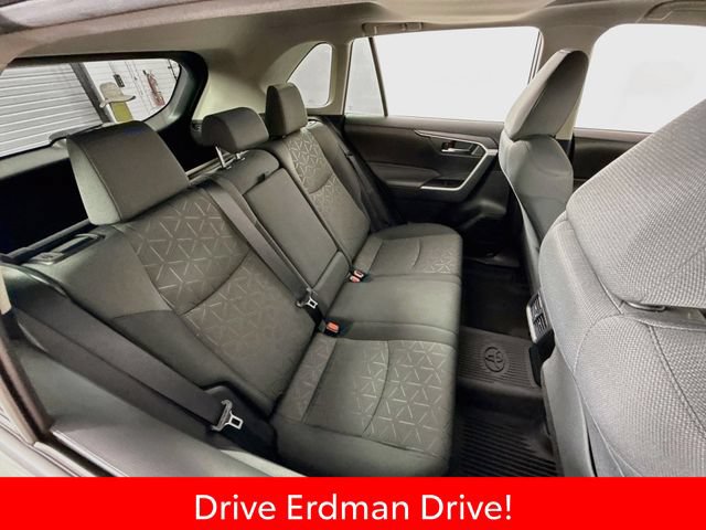 Certified 2021 Toyota RAV4 XLE w/ Convenience Package FWD image 25