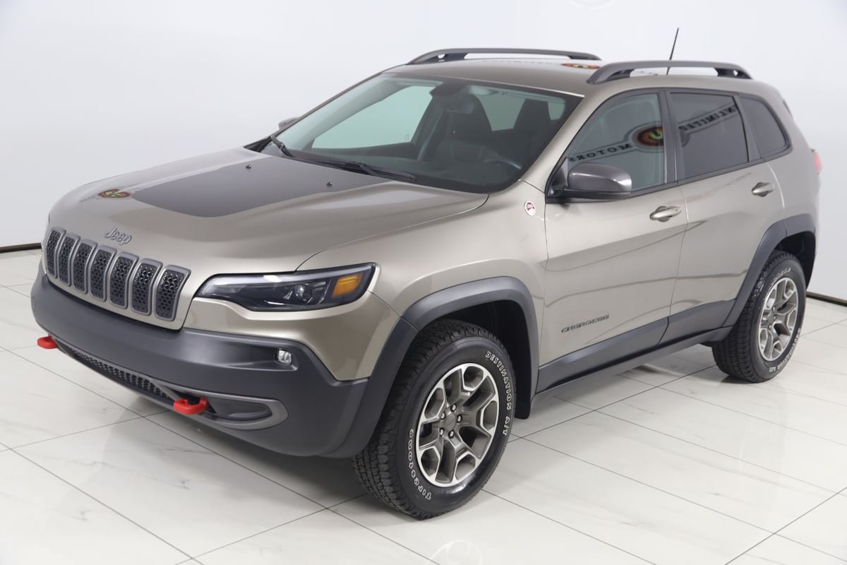 Used 2020 Jeep Cherokee Trailhawk w/ Cold Weather Group AWD/4WD image 20