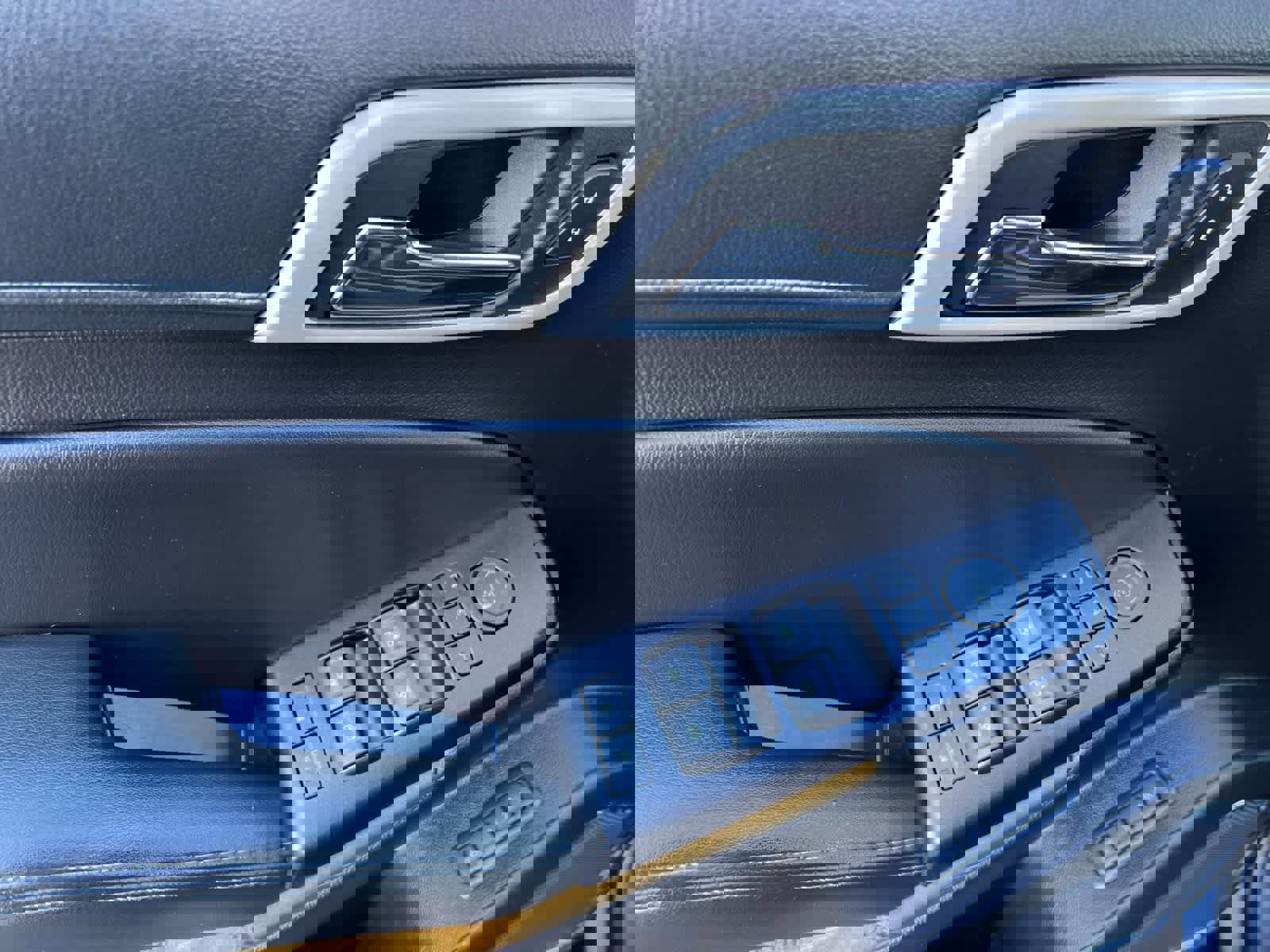 Used 2017 GMC Yukon XL Denali image 12