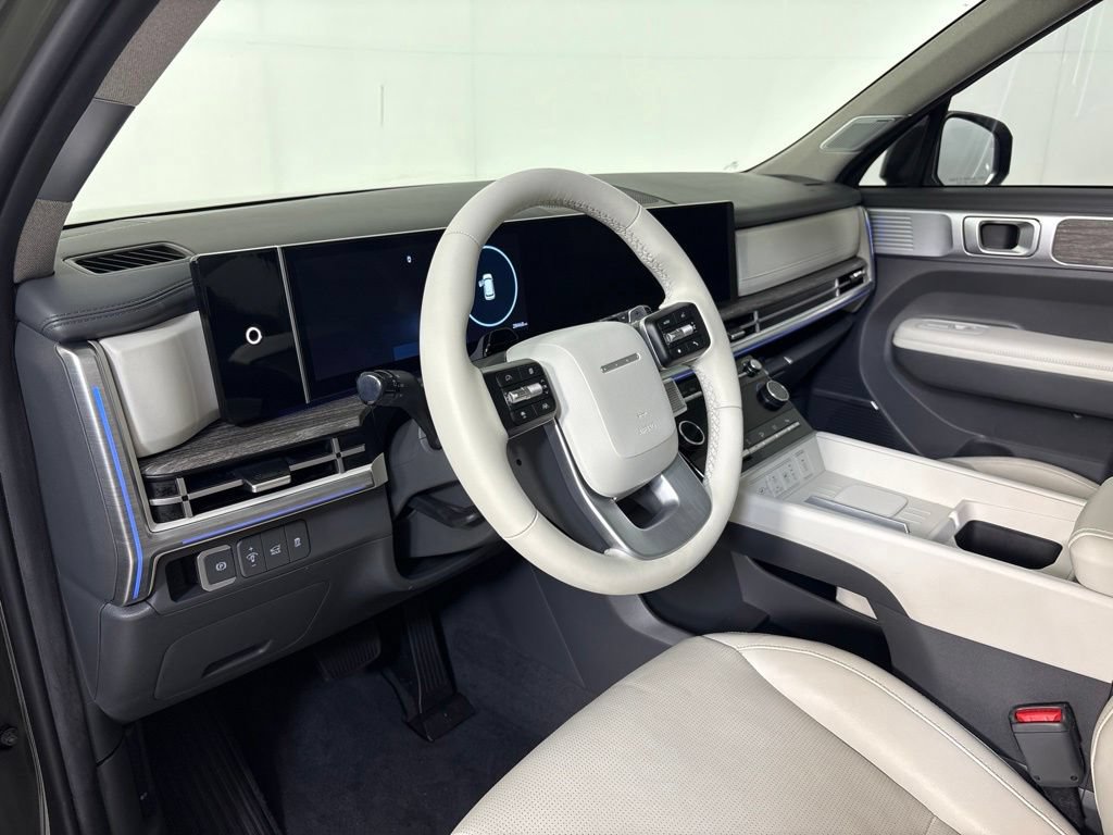 Used 2024 Hyundai Santa Fe Limited FWD image 16
