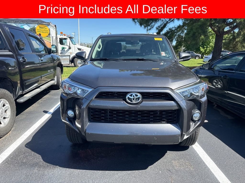 Used 2016 Toyota 4Runner SR5 Premium RWD image 2