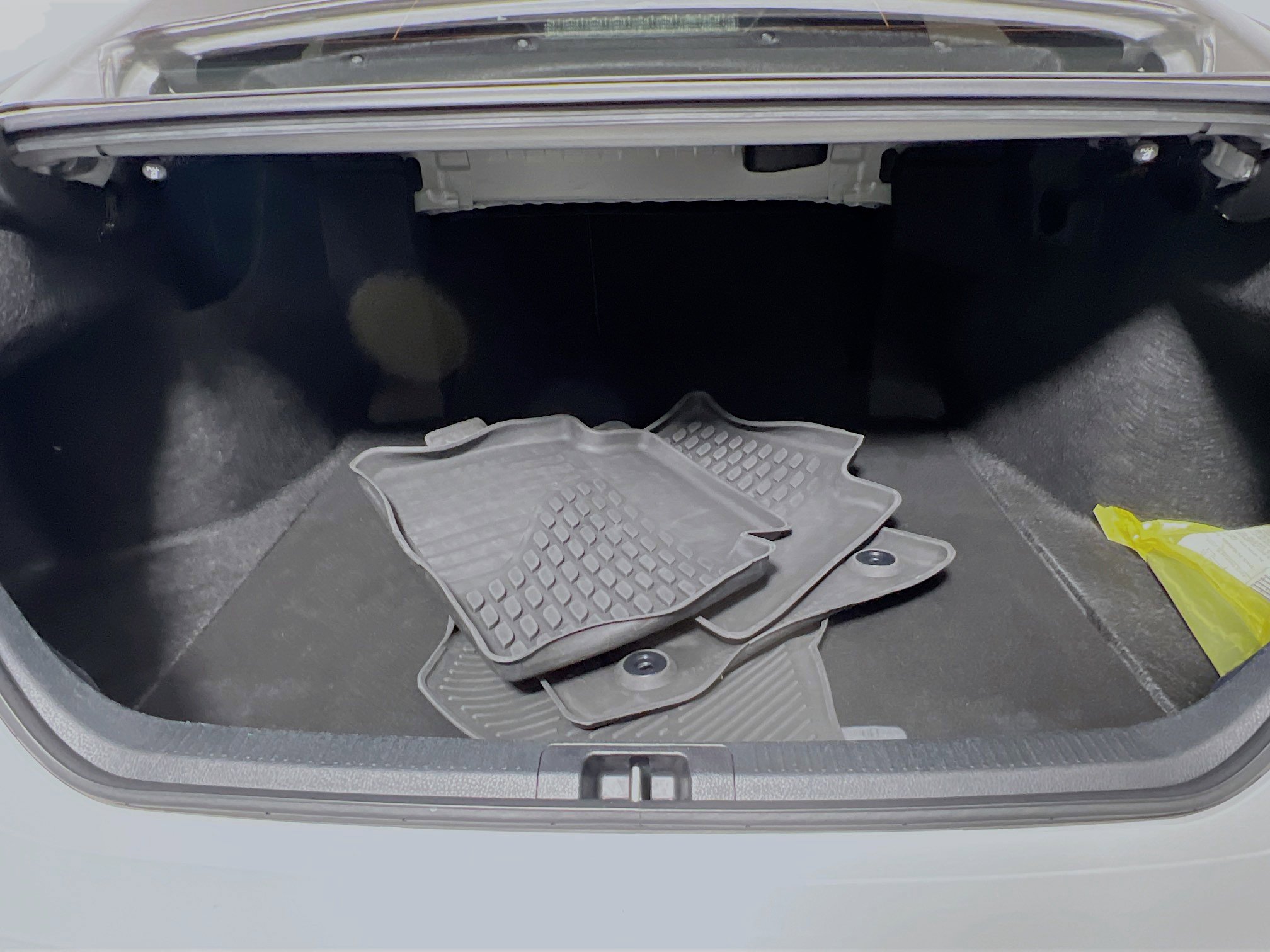 Used 2023 Toyota Camry LE FWD image 33