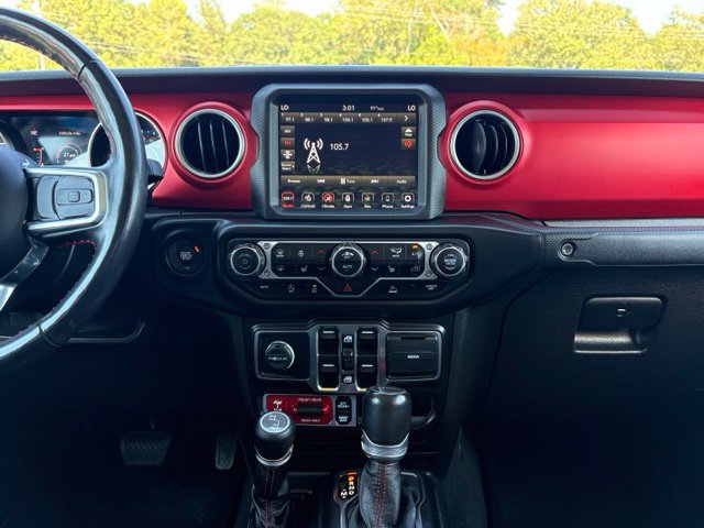 Used 2022 Jeep Gladiator Rubicon w/ Cold Weather Group AWD/4WD image 17