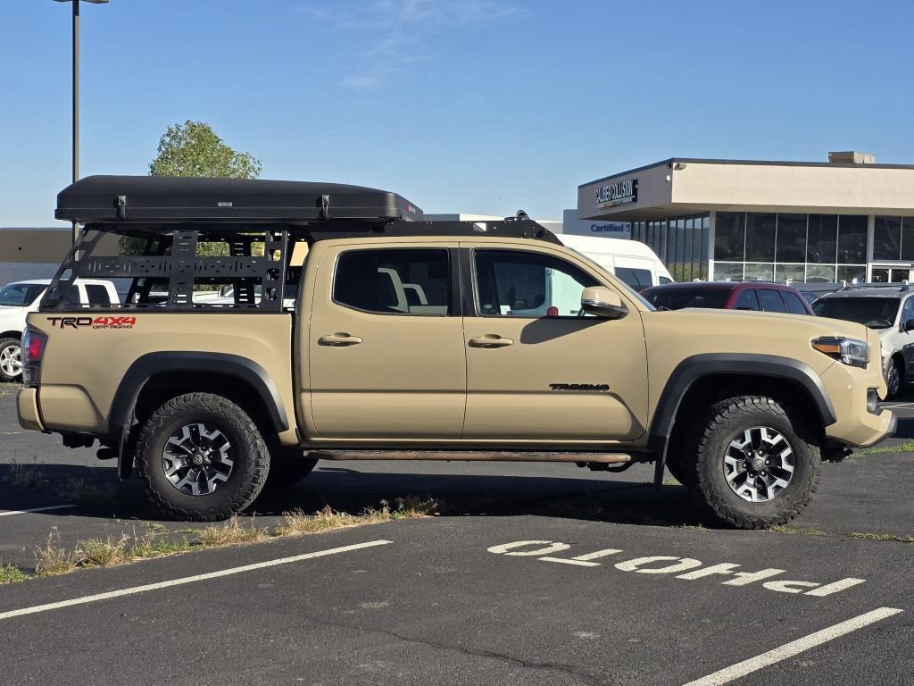 Used 2020 Toyota Tacoma TRD Off-Road w/ Technology Package AWD/4WD image 25