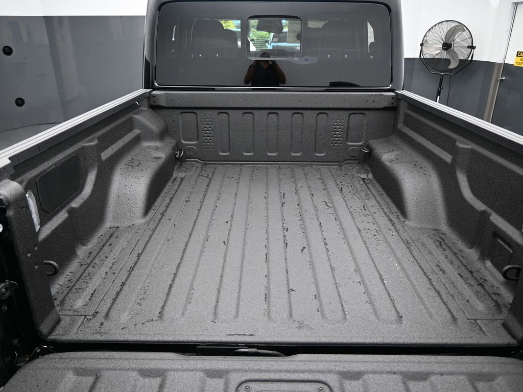 New 2026 Jeep Gladiator Rubicon w/ Steel Power Dome Hood Package AWD/4WD image 34