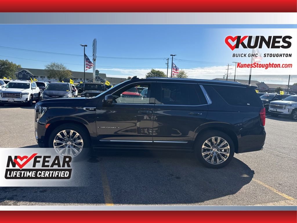 Used 2024 GMC Yukon Denali w/ Denali Reserve Package image 8