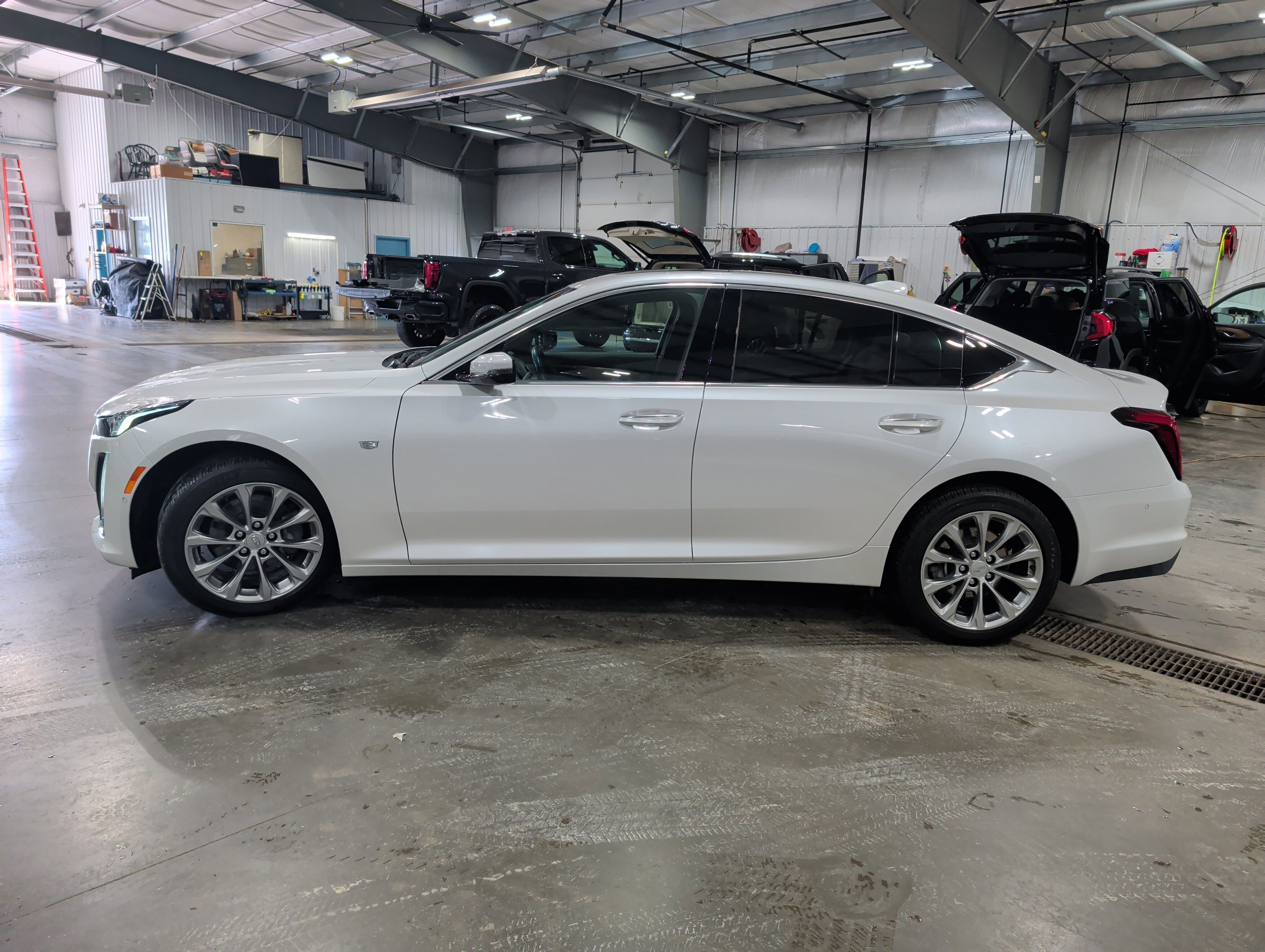 Used 2022 Cadillac CT5 Premium Luxury w/ Parking Package AWD/4WD image 5