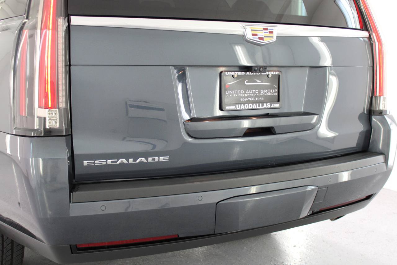 Used 2019 Cadillac Escalade ESV Premium Luxury AWD/4WD image 25