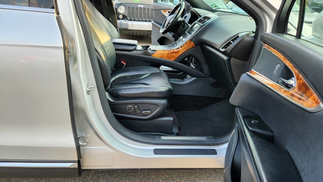 Used 2016 Lincoln MKX Select w/ Select Plus Package image 40