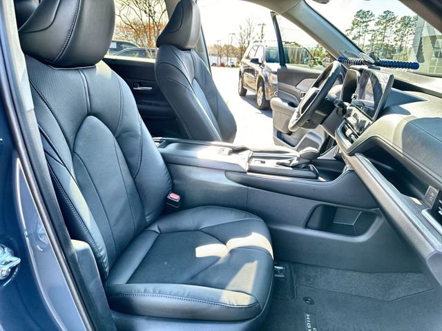 Used 2024 Toyota Grand Highlander Limited image 34