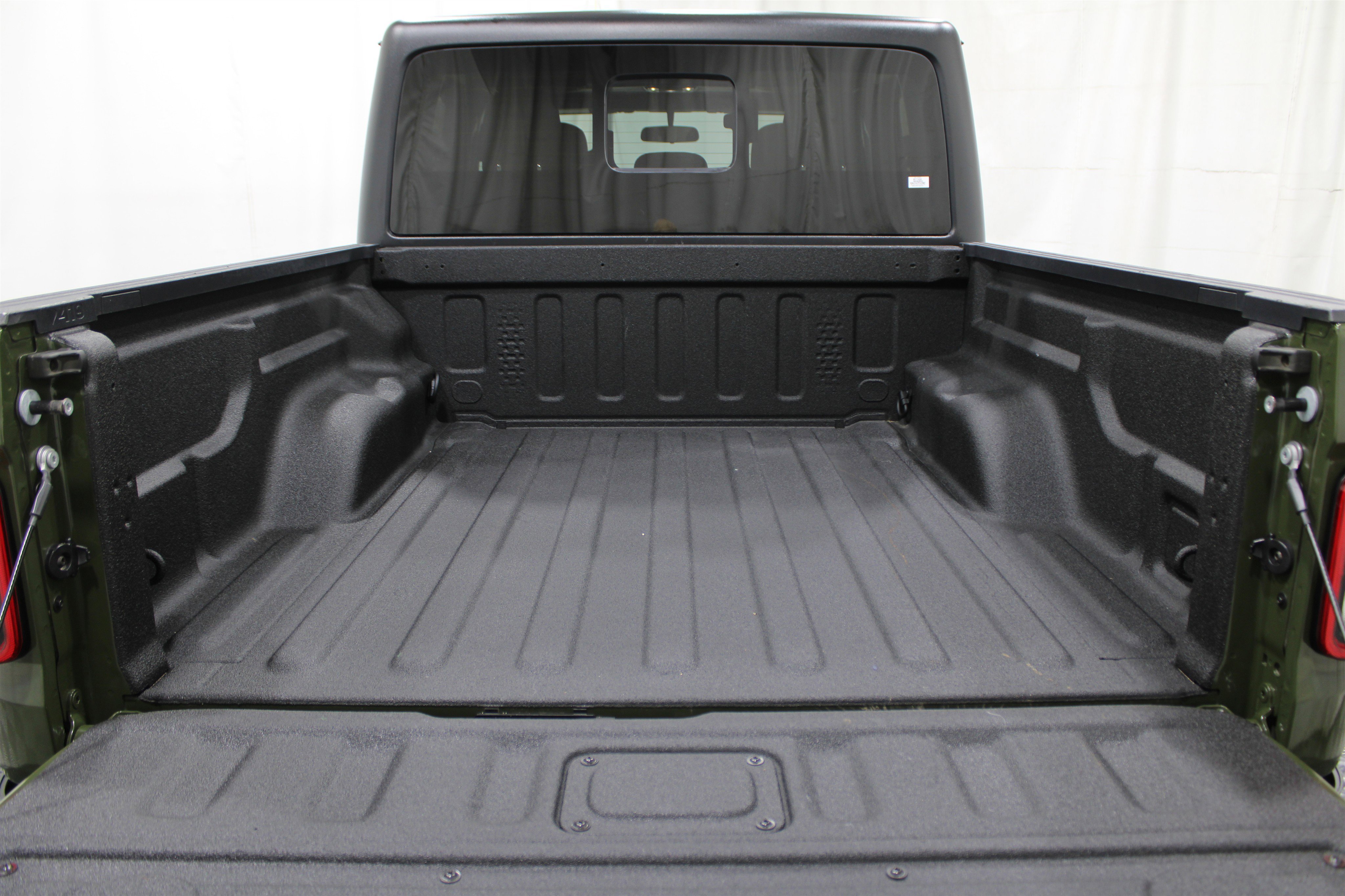 Used 2023 Jeep Gladiator Willys image 33