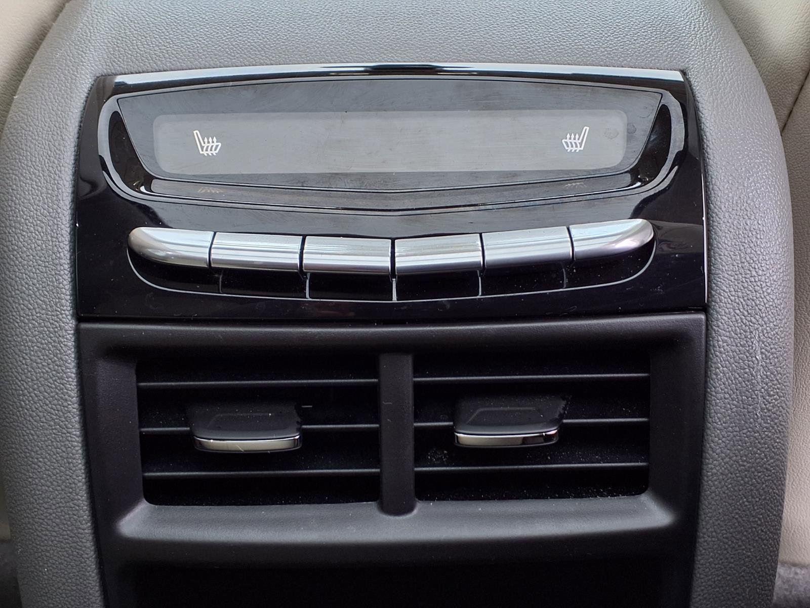 Used 2023 Cadillac XT5 Premium Luxury image 19