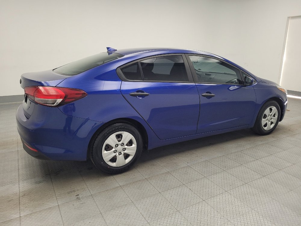 Used 2017 Kia Forte LX image 10
