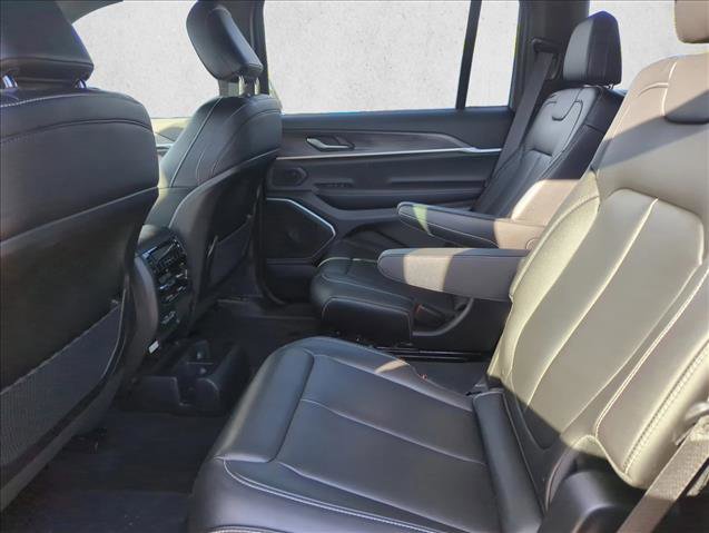 New 2025 Jeep Grand Cherokee L Limited w/ Black Appearance Package image 16