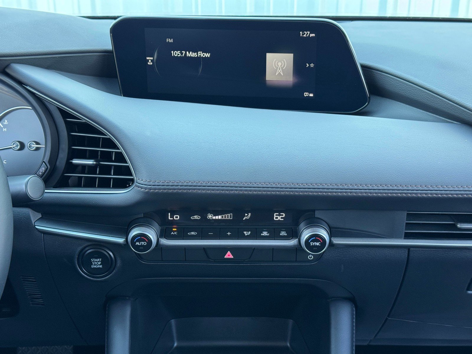 Used 2025 MAZDA MAZDA3 s image 22