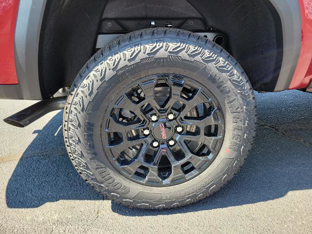 New 2026 GMC Canyon Elevation w/ Convenience Package RWD image 9
