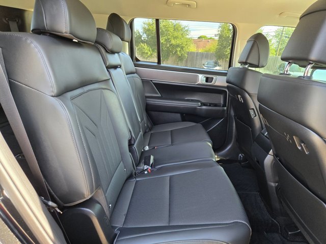 New 2025 Hyundai Santa Fe SEL image 18