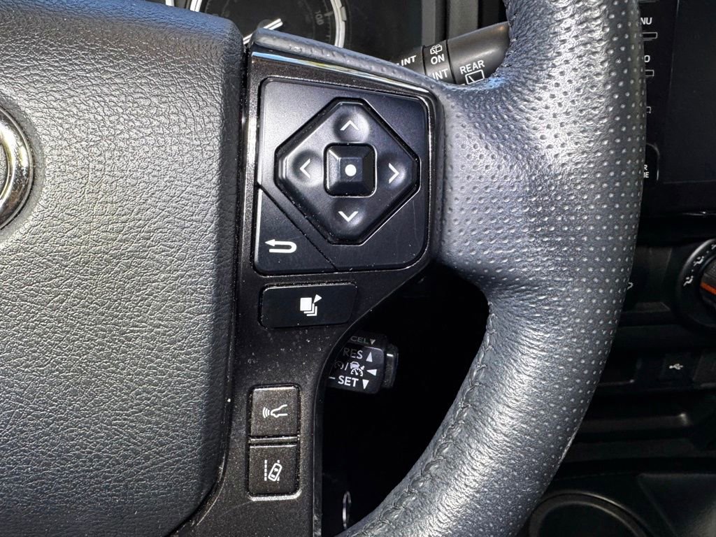 Certified 2024 Toyota 4Runner TRD Off-Road Premium w/ Off Road Premium Plus Package AWD/4WD image 30