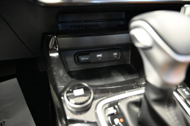 Used 2024 Kia Seltos EX AWD/4WD image 19