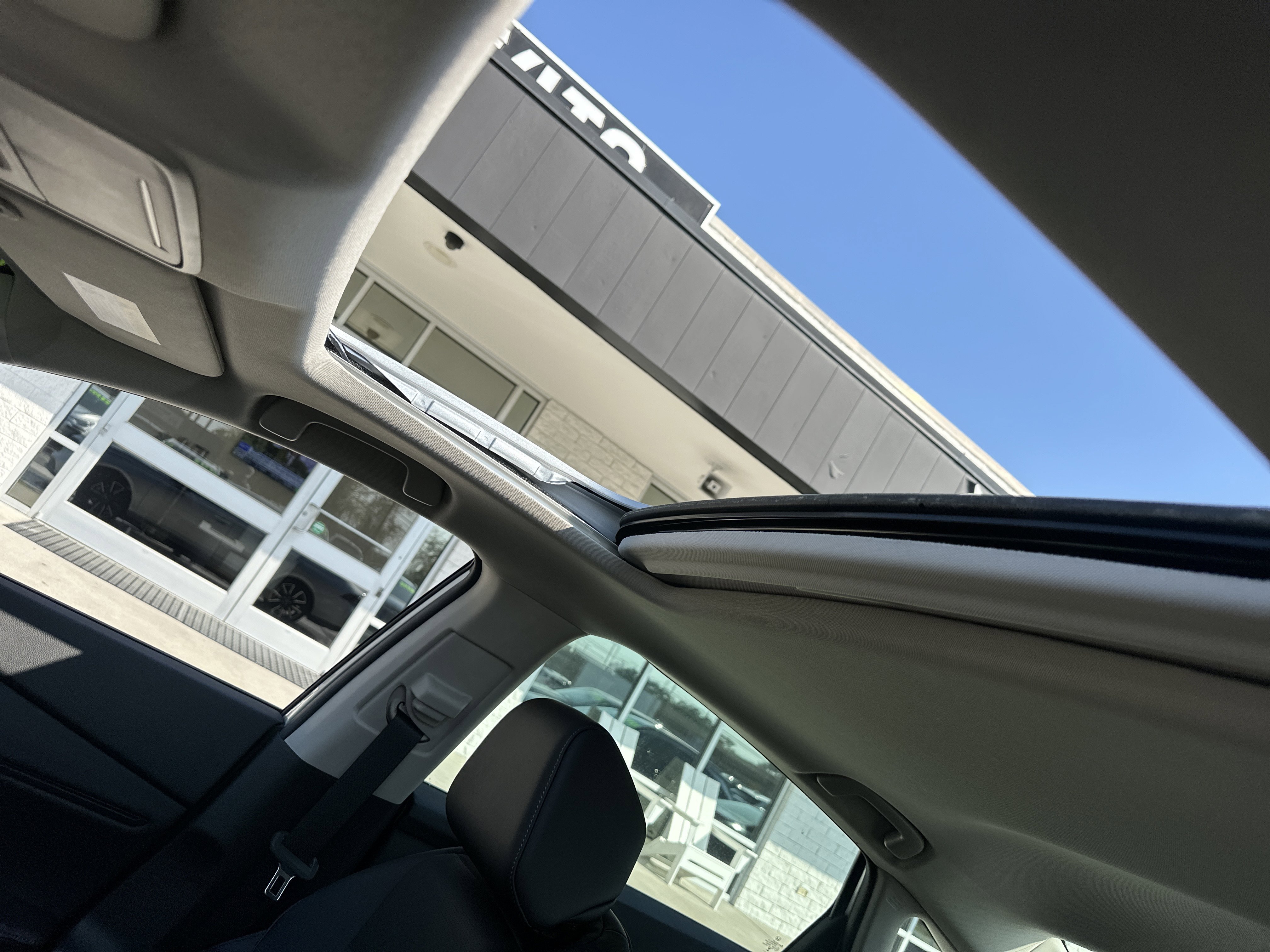 Used 2024 Honda Accord Touring image 11