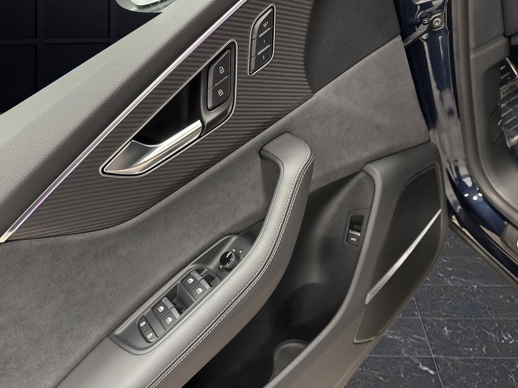 Used 2025 Audi SQ8 Premium Plus w/ S Sport Package image 29