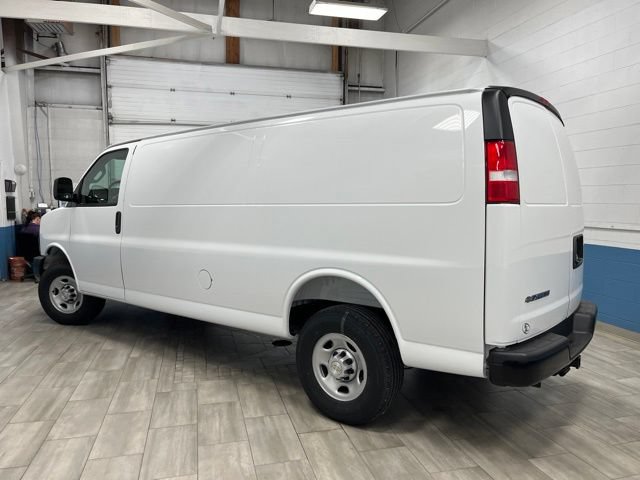 New 2026 Chevrolet Express 3500 Extended w/ Driver Convenience Package RWD image 3