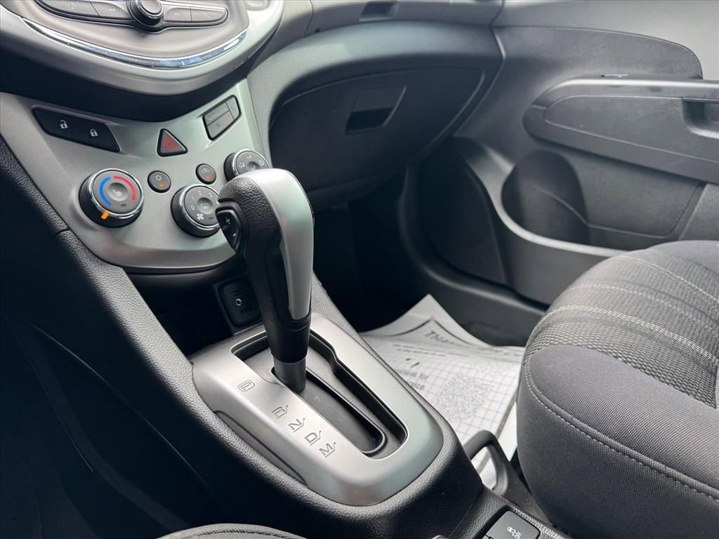 Used 2019 Chevrolet Sonic LT w/ Convenience Package FWD image 19