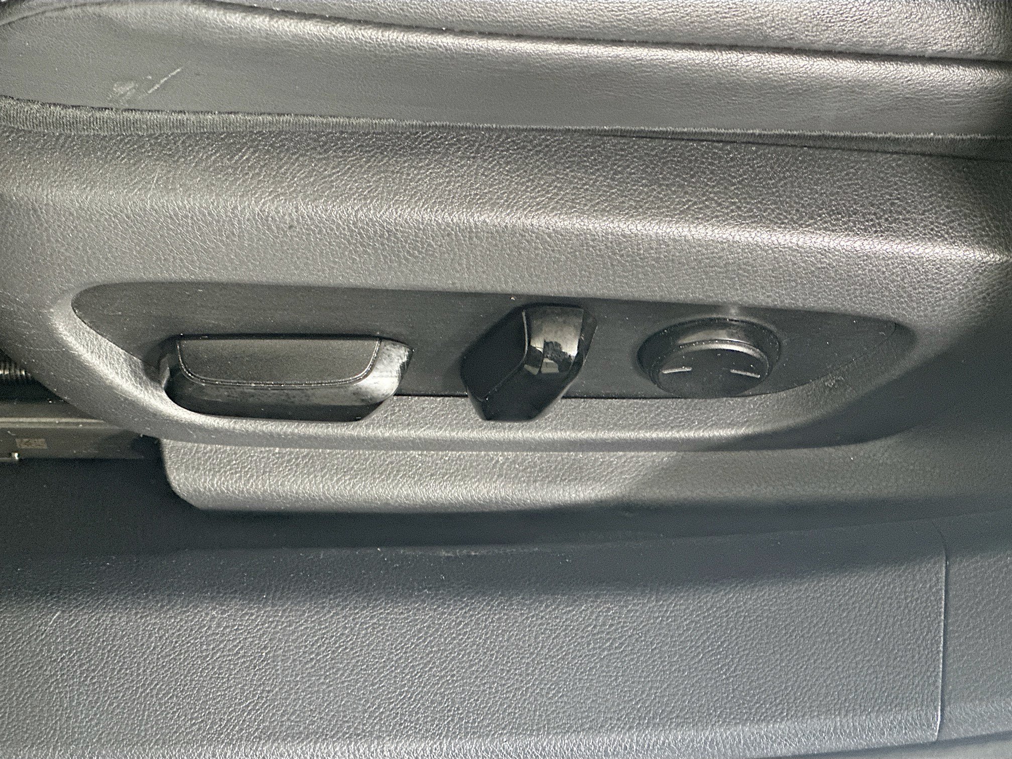 Used 2021 Lexus ES 350 w/ Accessory Package FWD image 13