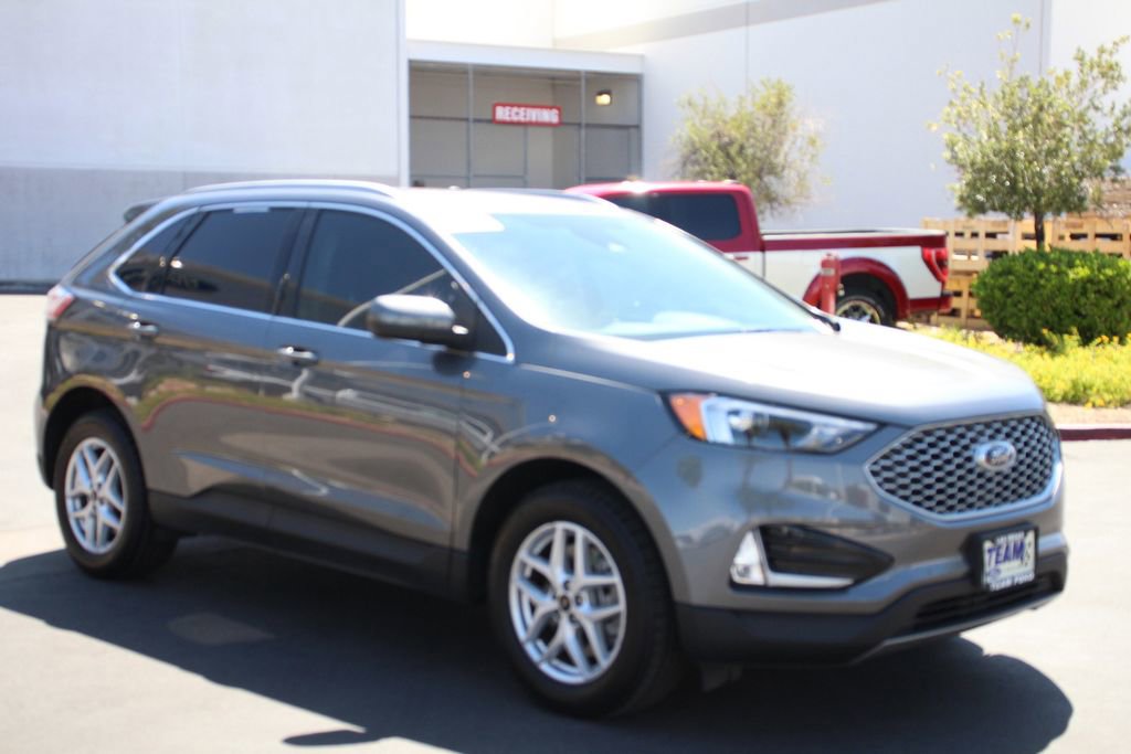 Certified 2023 Ford Edge SEL w/ Convenience Package AWD/4WD image 11