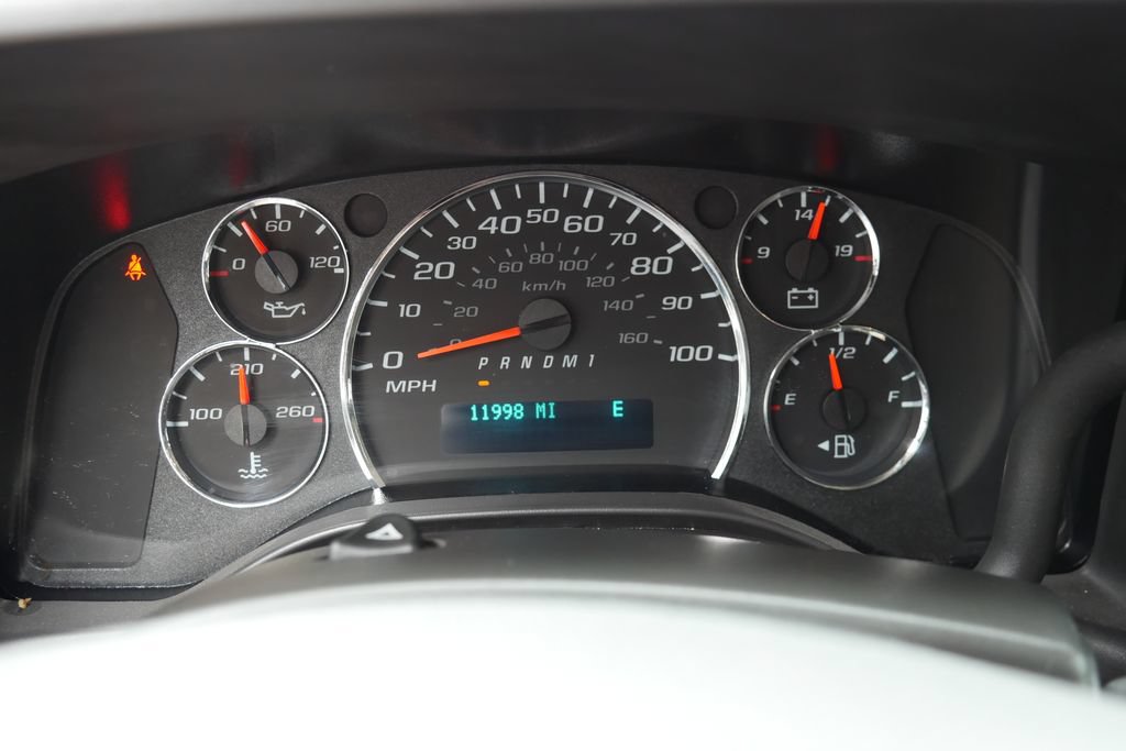 Used 2025 Chevrolet Express 3500 LS RWD image 14