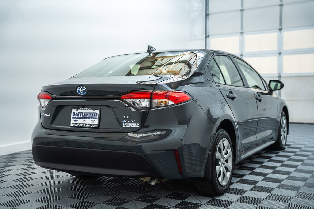 Certified 2025 Toyota Corolla LE image 5