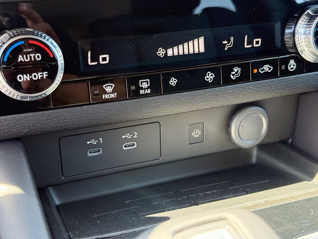 New 2026 Mitsubishi Outlander SE FWD image 25