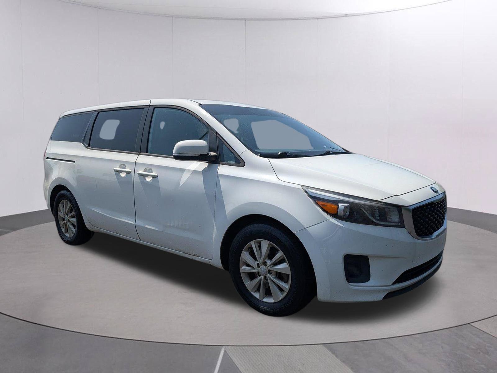 Used 2017 Kia Sedona LX FWD image 7