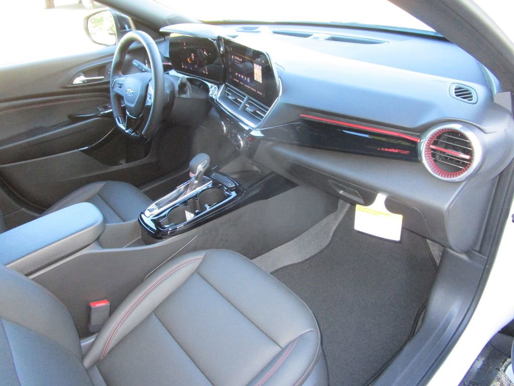 New 2026 Chevrolet Trax RS w/ Sunroof Package image 23