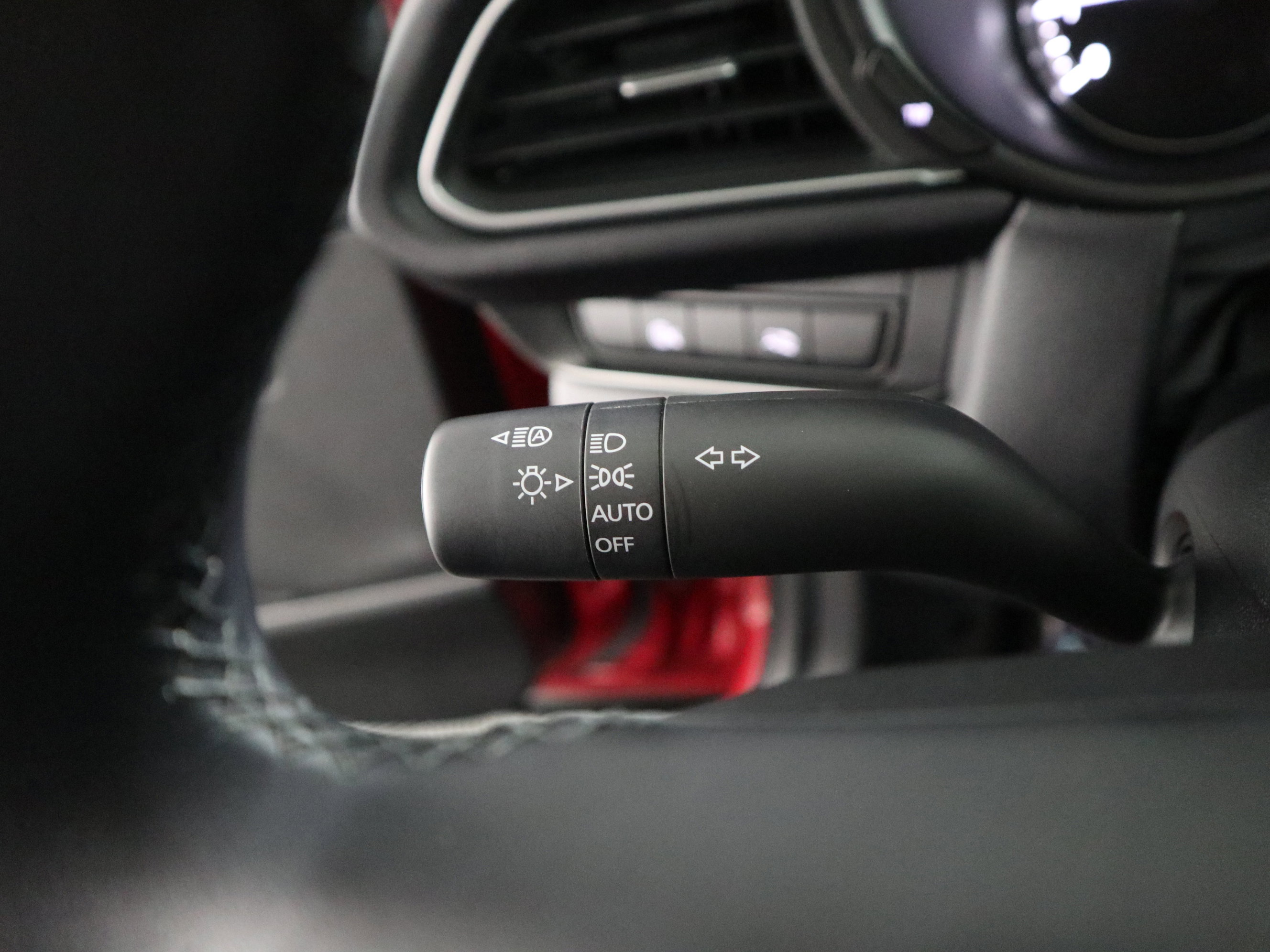 Certified 2025 MAZDA CX-30 AWD 2.5 S w/ Select Sport Pkg image 25