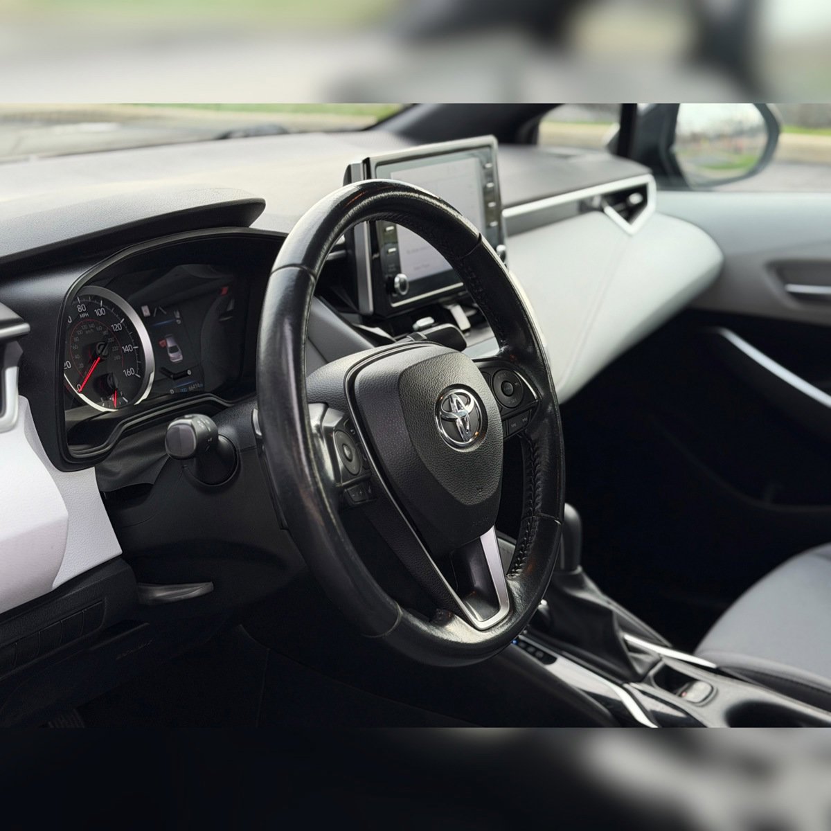 Used 2020 Toyota Corolla SE FWD image 5