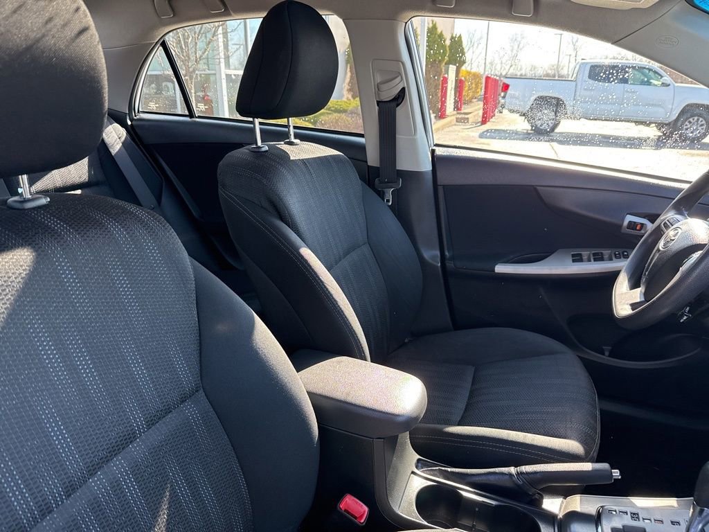 Used 2013 Toyota Corolla S w/ Premium Pkg image 26