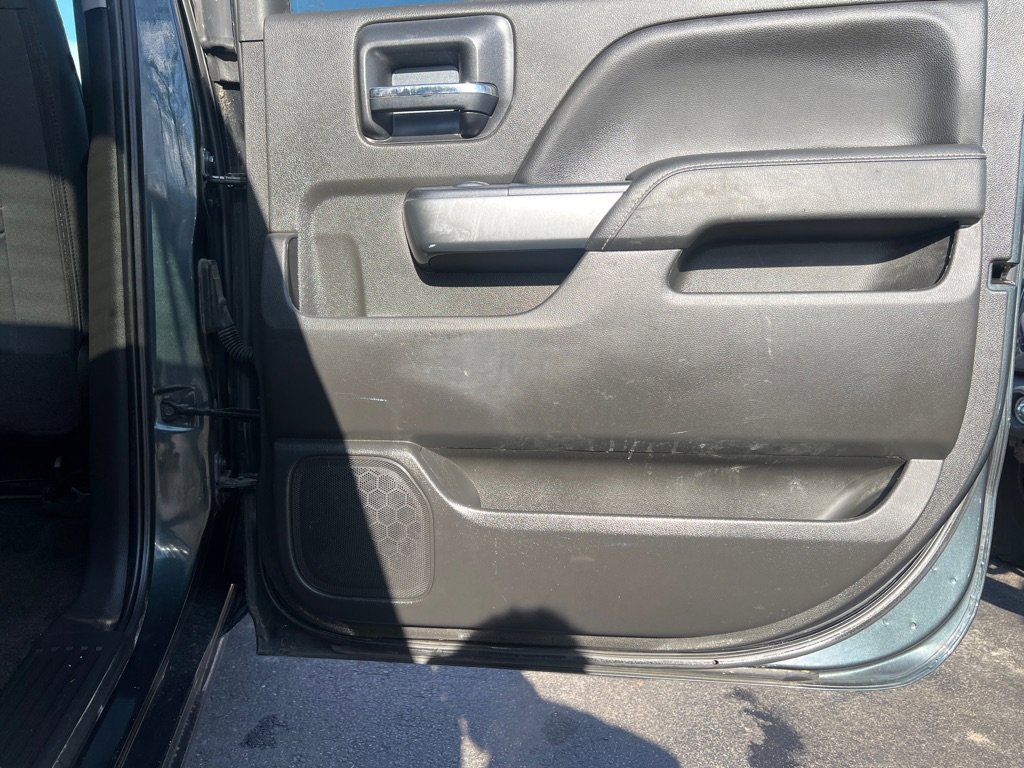 Used 2018 Chevrolet Silverado 1500 LT w/ All Star Edition image 12