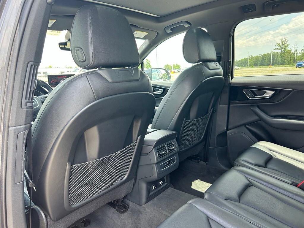 Used 2019 Audi Q7 3.0T Premium AWD/4WD image 18