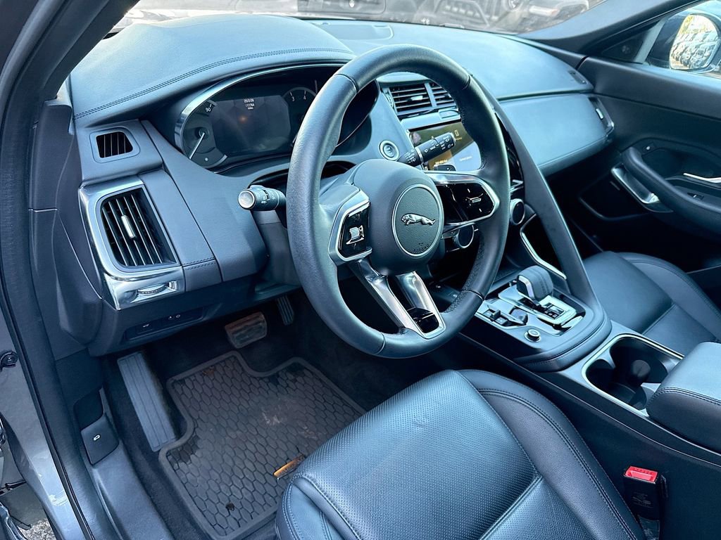 Used 2023 Jaguar E-PACE SE image 10